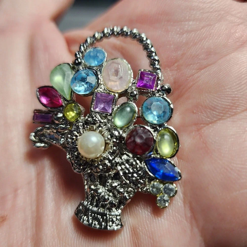 Vintage Style Flower Basket Brooch Multi Color Rhinestone Faux Pearl Silver Tone
